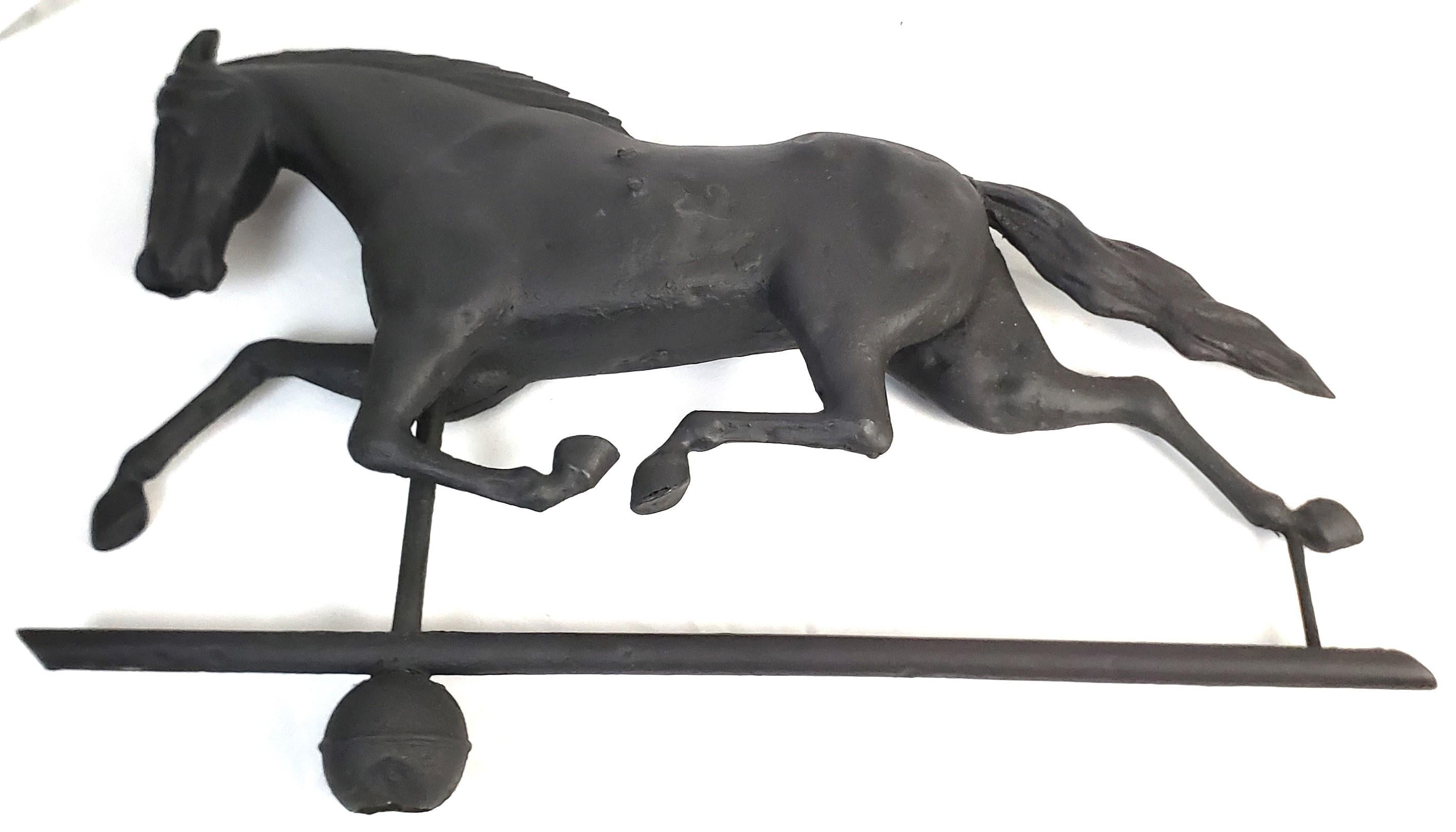 Antike amerikanische Figural bemalt Kupfer Pferd Weatherwane mit Cast Directional im Angebot 9