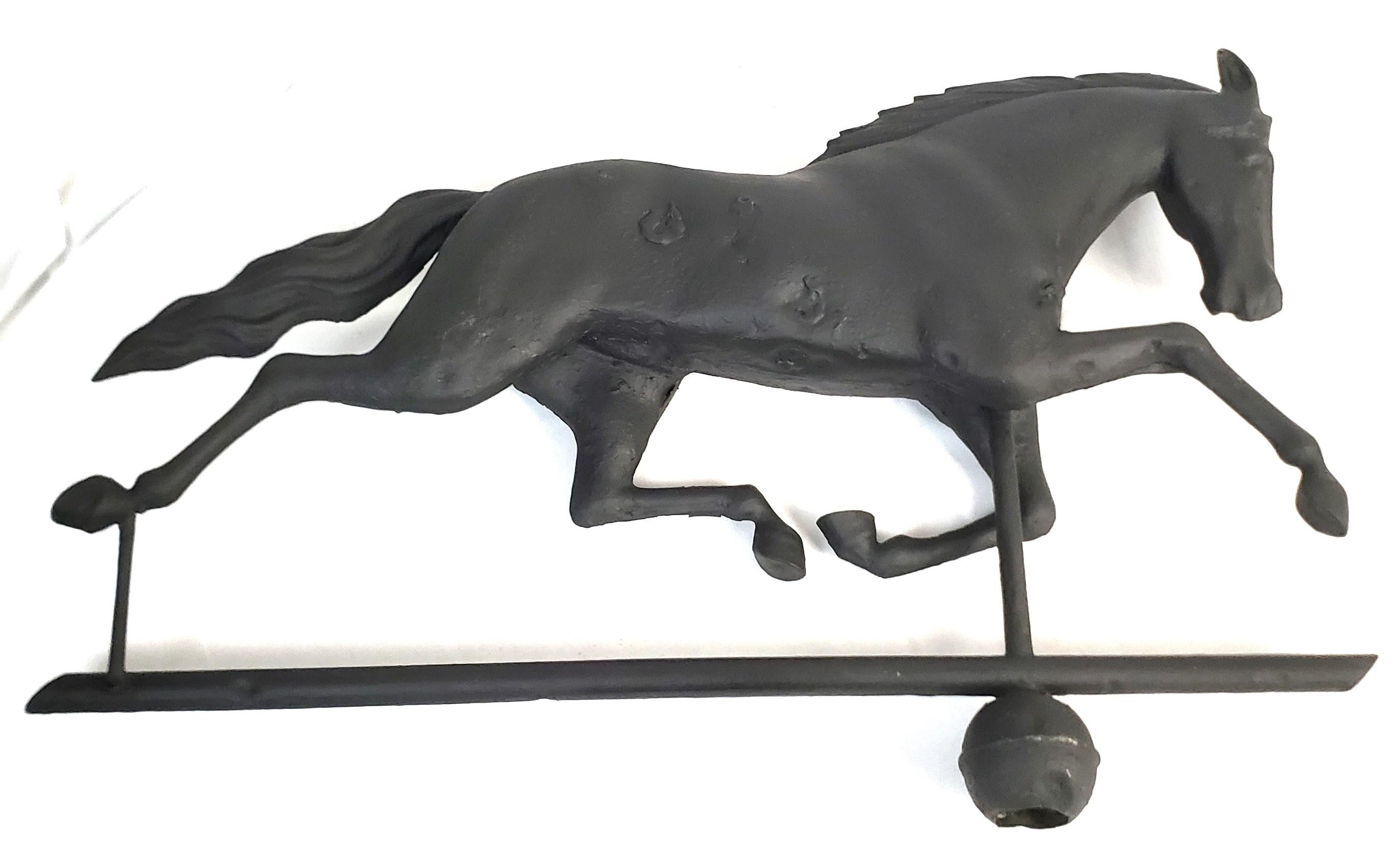 Antike amerikanische Figural bemalt Kupfer Pferd Weatherwane mit Cast Directional im Angebot 11