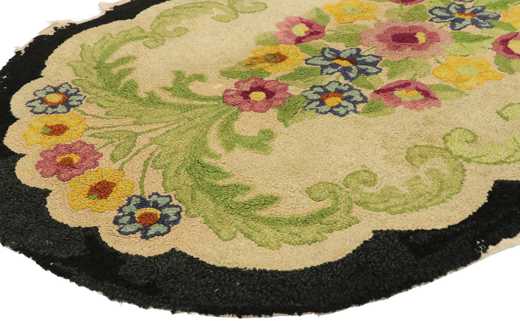 74346, antique American floral hooked oval rug with English Country Chintz style8. Drawing inspiration from Mario Buatta, Chintz style and design elements from the 18th century in France, this antique American floral hooked rug with English Country