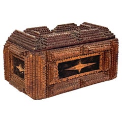 Scatola antica di arte popolare americana Tramp Art Carved
