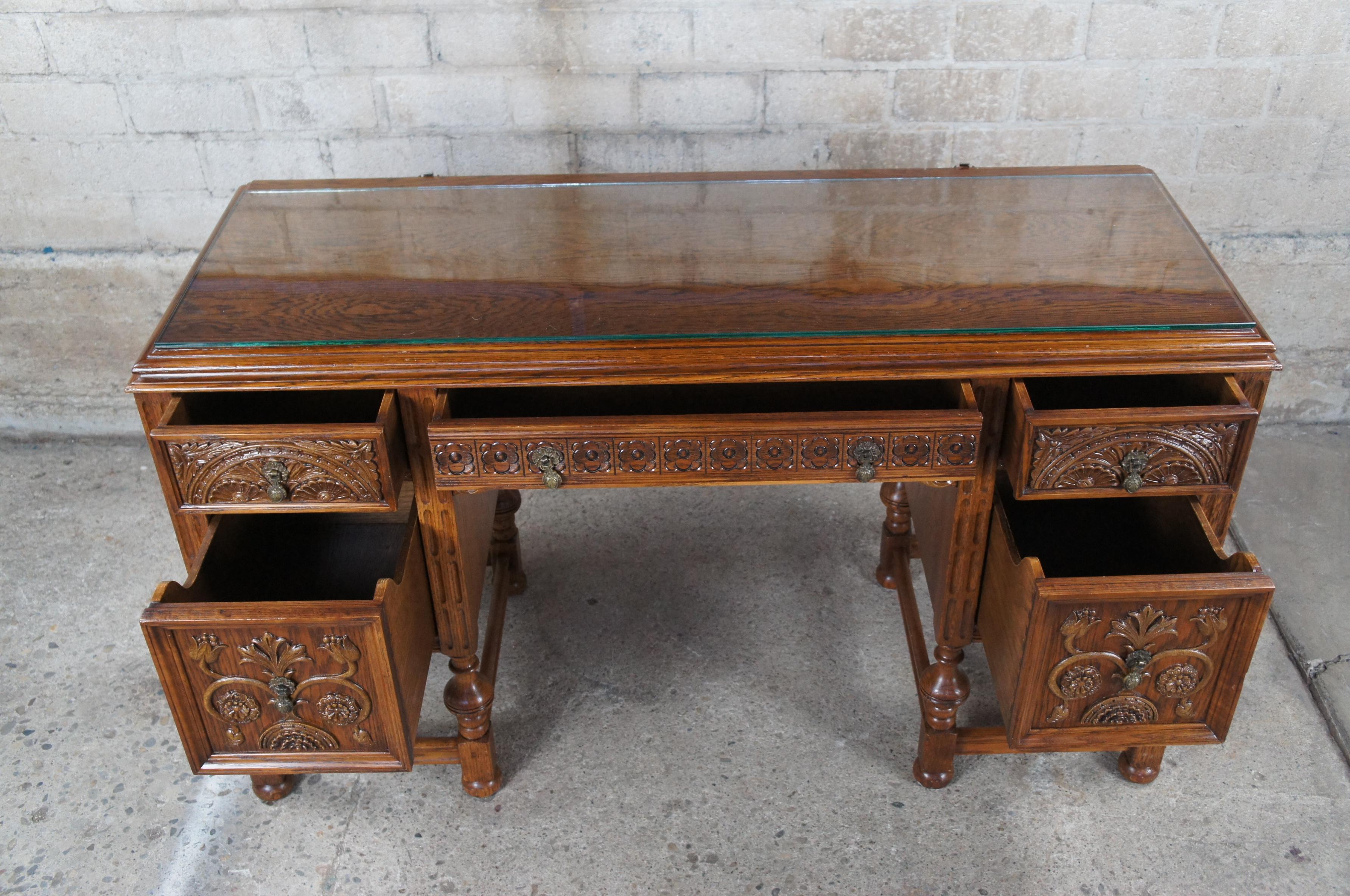 Antique American Furniture Gothic Carved Oak Vanity Desk Dressing Table & Mirror 4