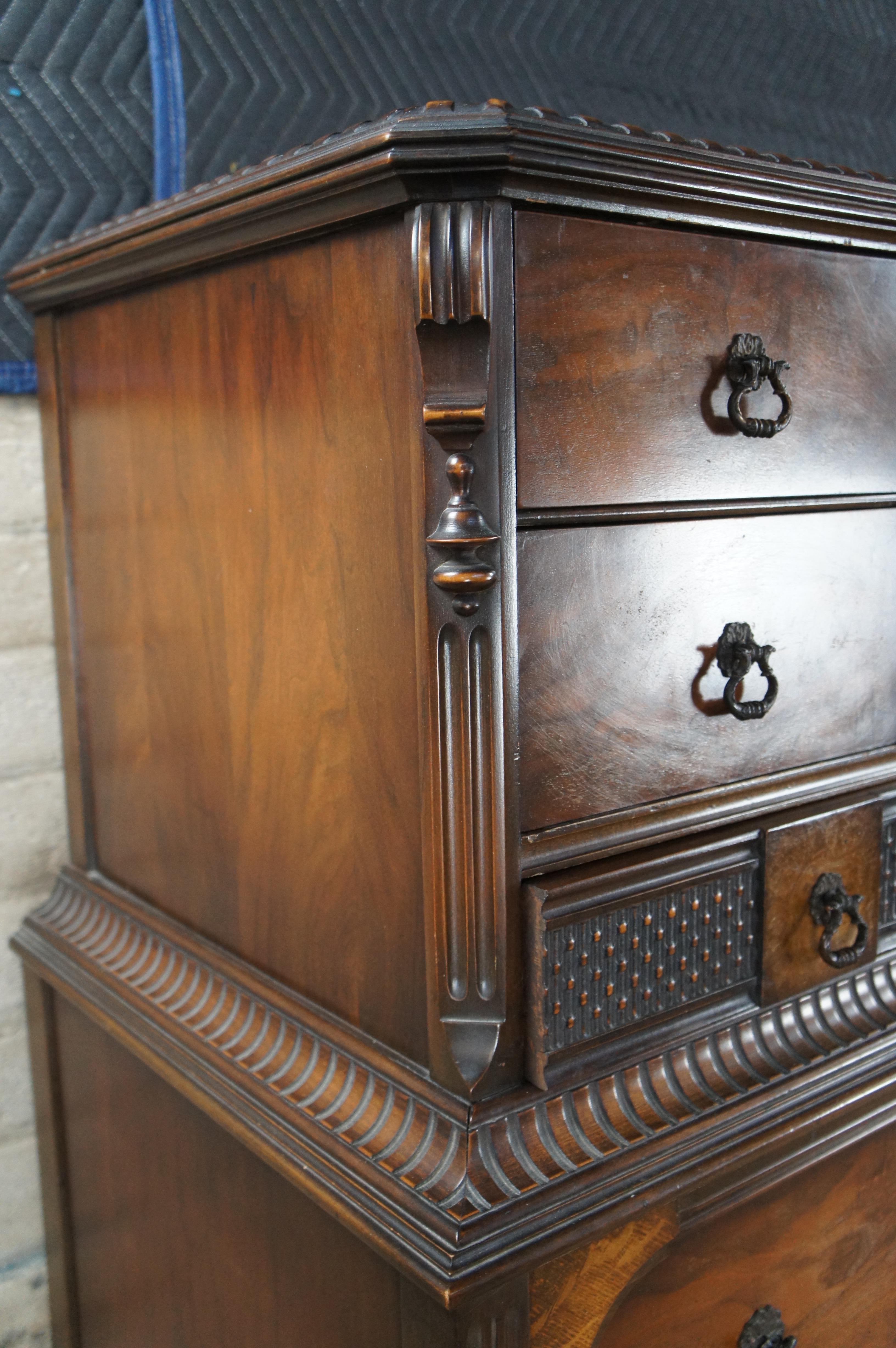 American Furniture Jacobean Walnut Tallboy Dresser Chest Drawers (commode à tiroirs) en noyer en vente 3