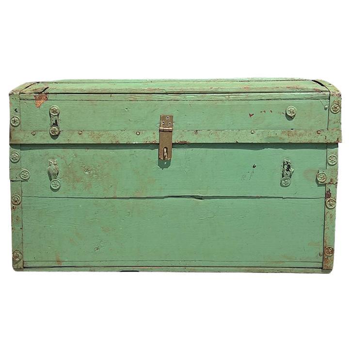 Antique American Green Painted Wood Steamer Trunk or Blanket Chest, 19th Century For Sale