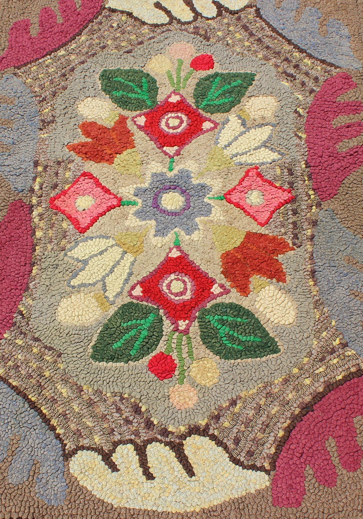 Antique American Hooked Floral Rug with Multi Colors Light Brown, Green, Yellow In Excellent Condition For Sale In Atlanta, GA