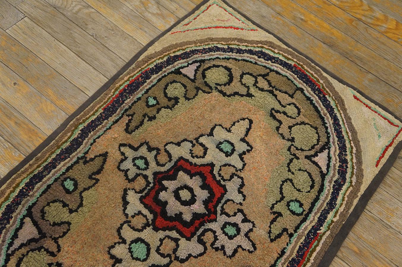 Hand-Woven Antique American Hooked Rug 1'10
