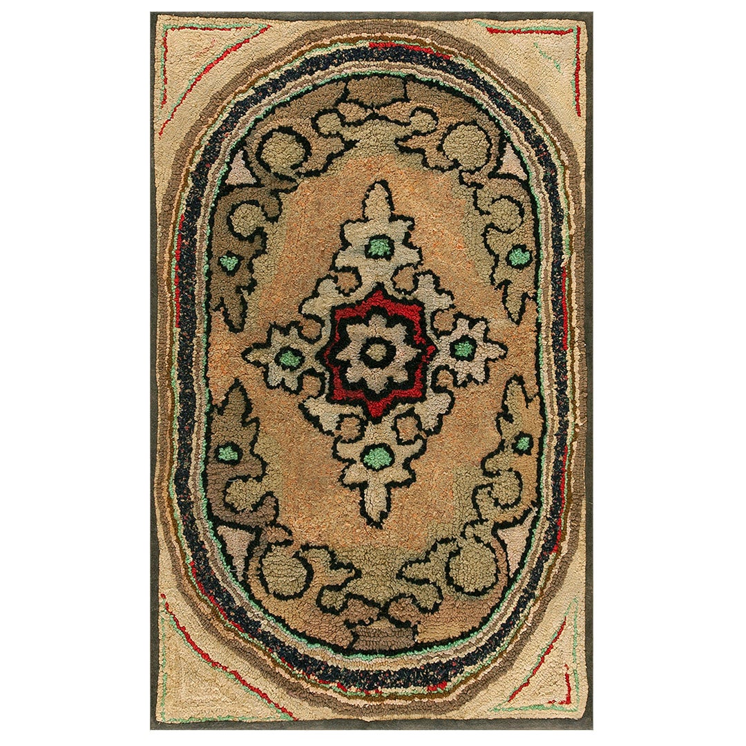 Tapis à capuche américain ancien 1''10x2''10