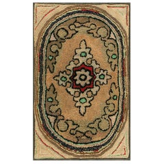 Tapis à capuche américain ancien 1''10x2''10