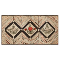 Tapis à capuche américain ancien de 2' 0'' x 3' 10''