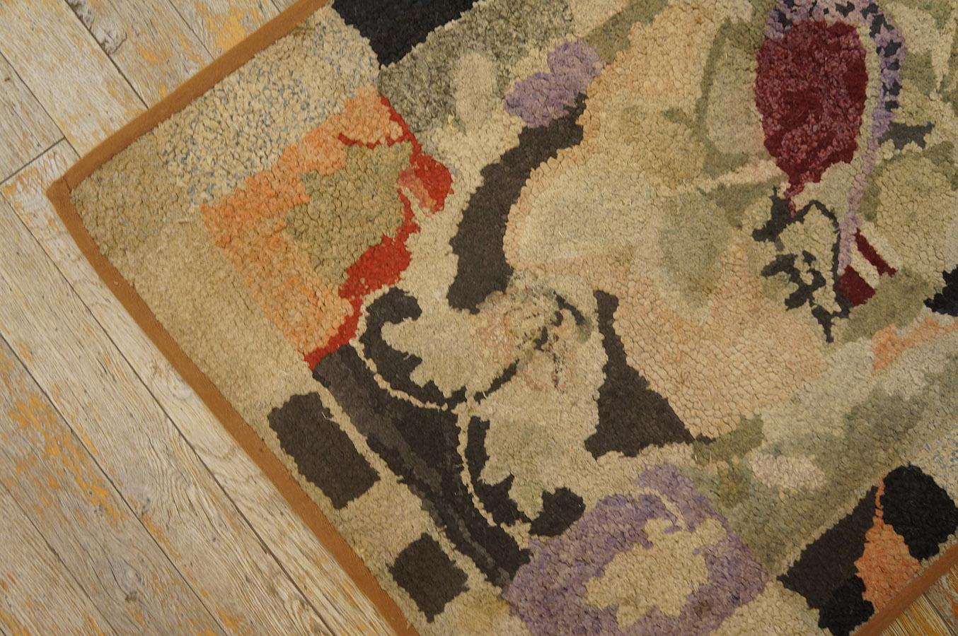 Early 20th Century American Hooked Rug ( 2' x 3'4'' - 61 x 101 ) For Sale 7