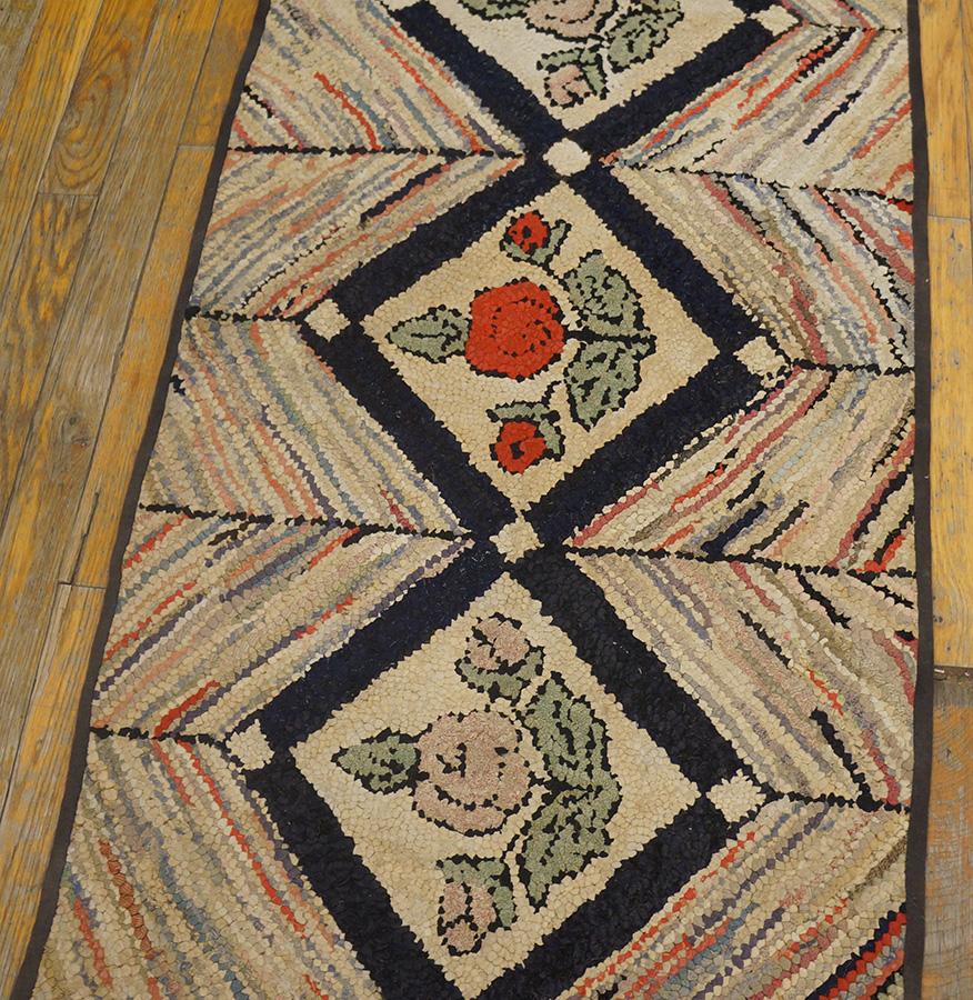 Antique American Hooked Rug 2' 0'' x 3' 10'' In Good Condition For Sale In New York, NY