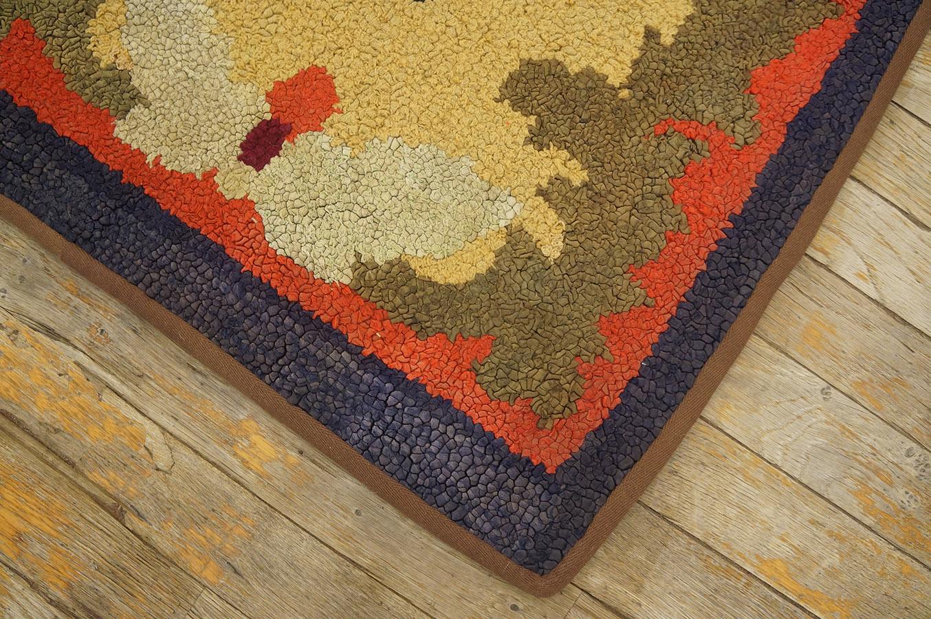 Antique American Hooked Rug 2' 3'' x4' 5'' In Good Condition For Sale In New York, NY
