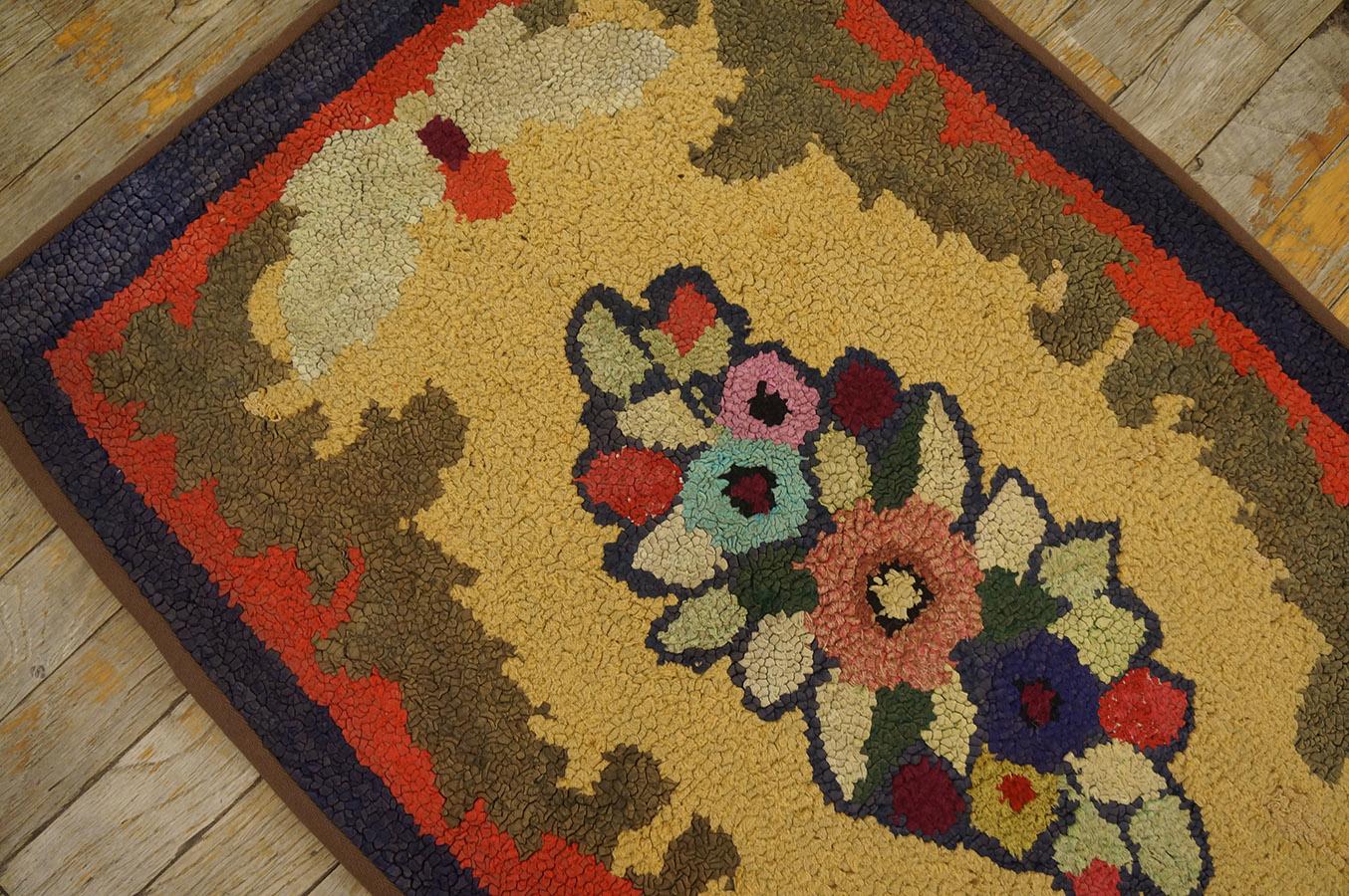 Wool Antique American Hooked Rug 2' 3'' x4' 5'' For Sale