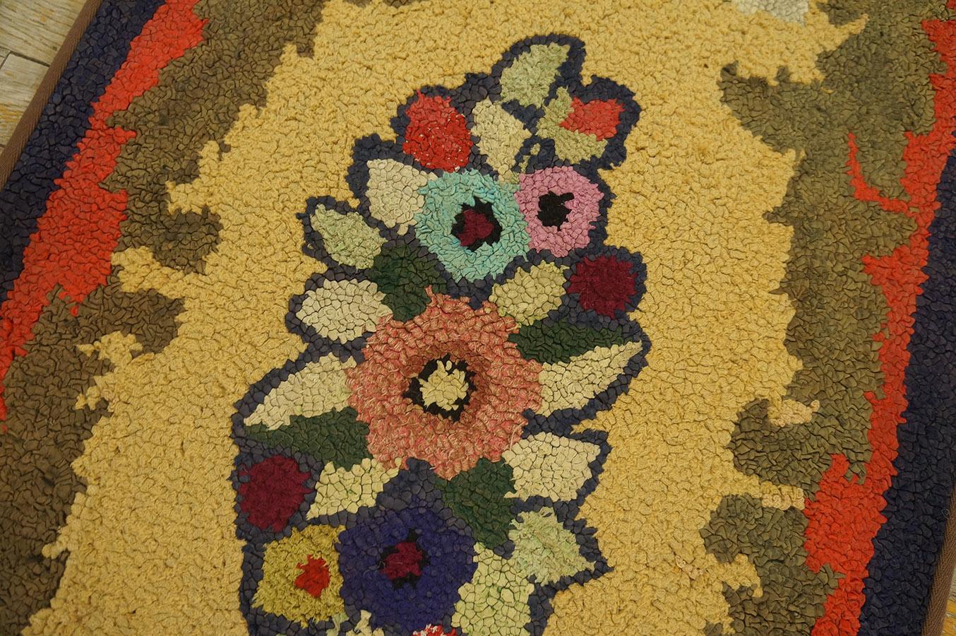 Antique American Hooked Rug 2' 3'' x4' 5'' For Sale 2
