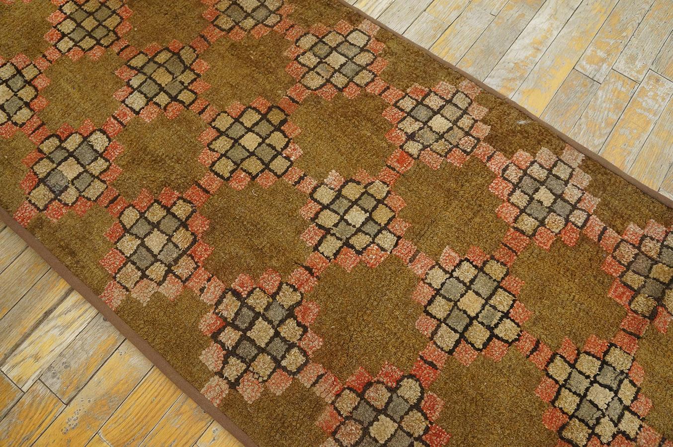 Mid 20th Century American Hooked Rug ( 2' 3'' x 6' 4'' - 68 x 193 cm ) For Sale 5