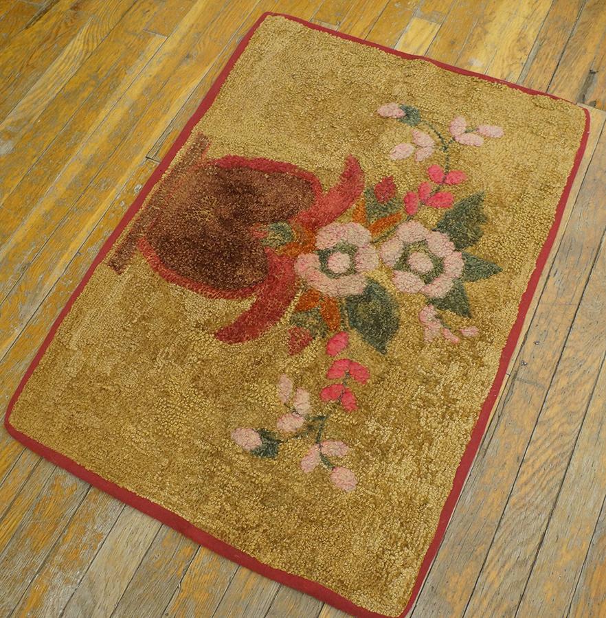 Hand-Woven Early 20th Century American Hooked Rug ( 2'3
