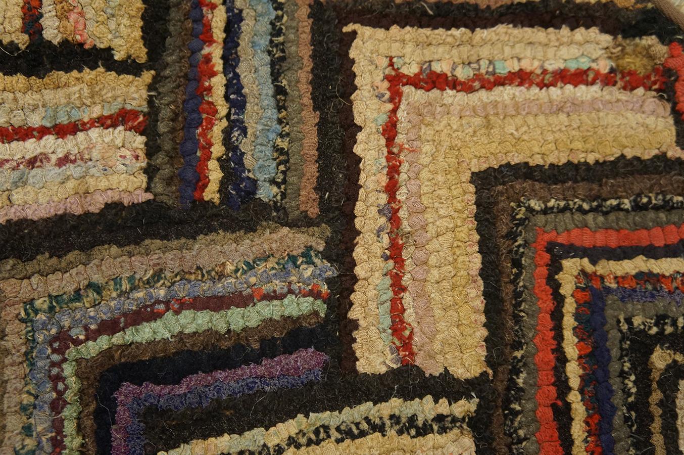 Early 20th Century American Hooked Rug ( 2' 7'' x 4' 6'' - 78 x 137 cm ) For Sale 6