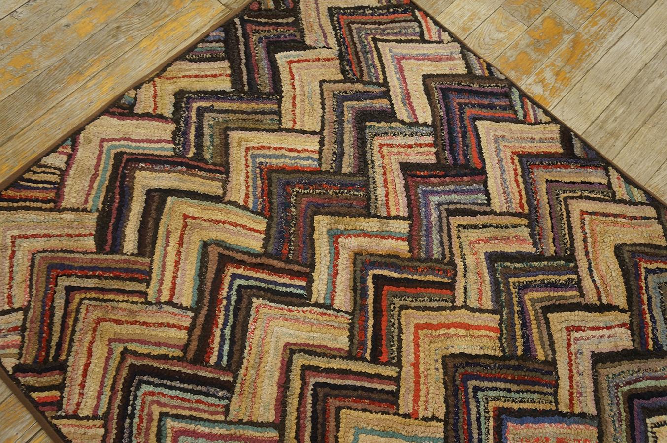 Early 20th Century American Hooked Rug ( 2' 7'' x 4' 6'' - 78 x 137 cm ) For Sale 1