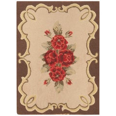 Tapis américain ancien crocheté.  2 ft. 1 in x 2 ft. 10 in