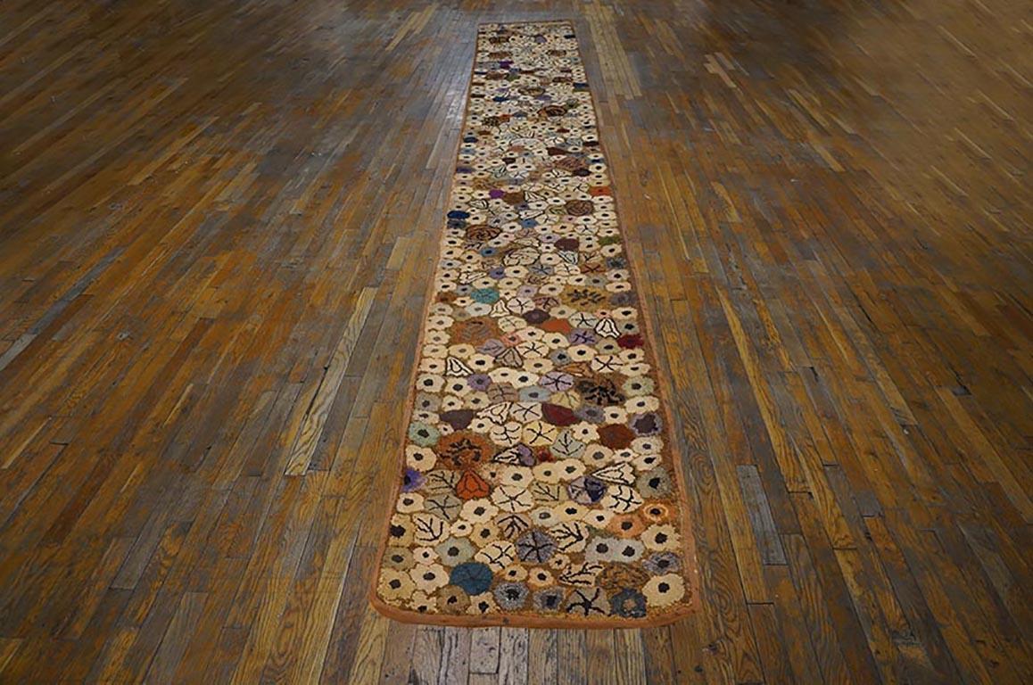 Hand-Woven Early 20th Century American Hooked Rug ( 2' x 15'8