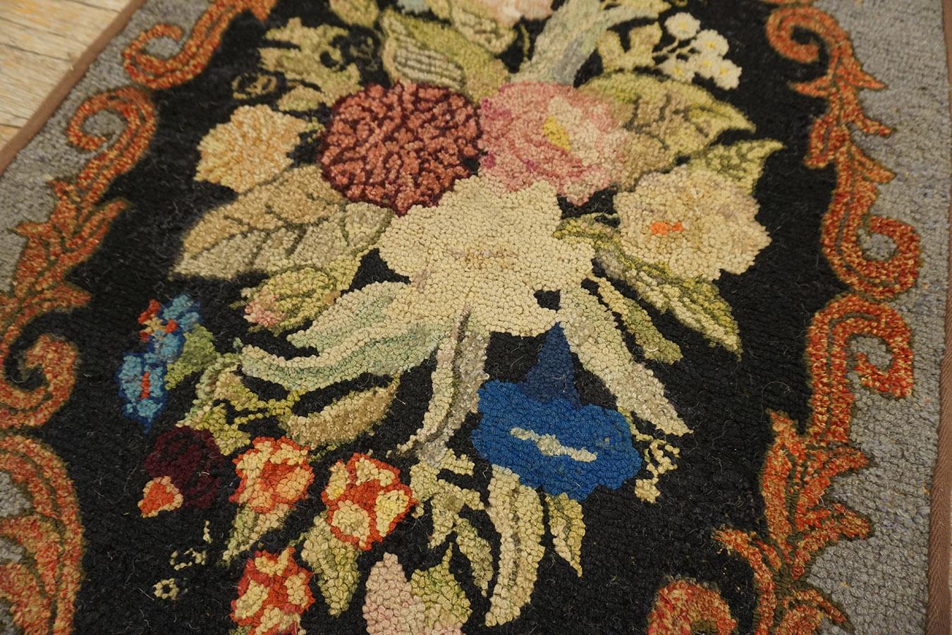Early 20th Century American Hooked Rug ( 2' x 3' - 62 x 92 ) For Sale 2