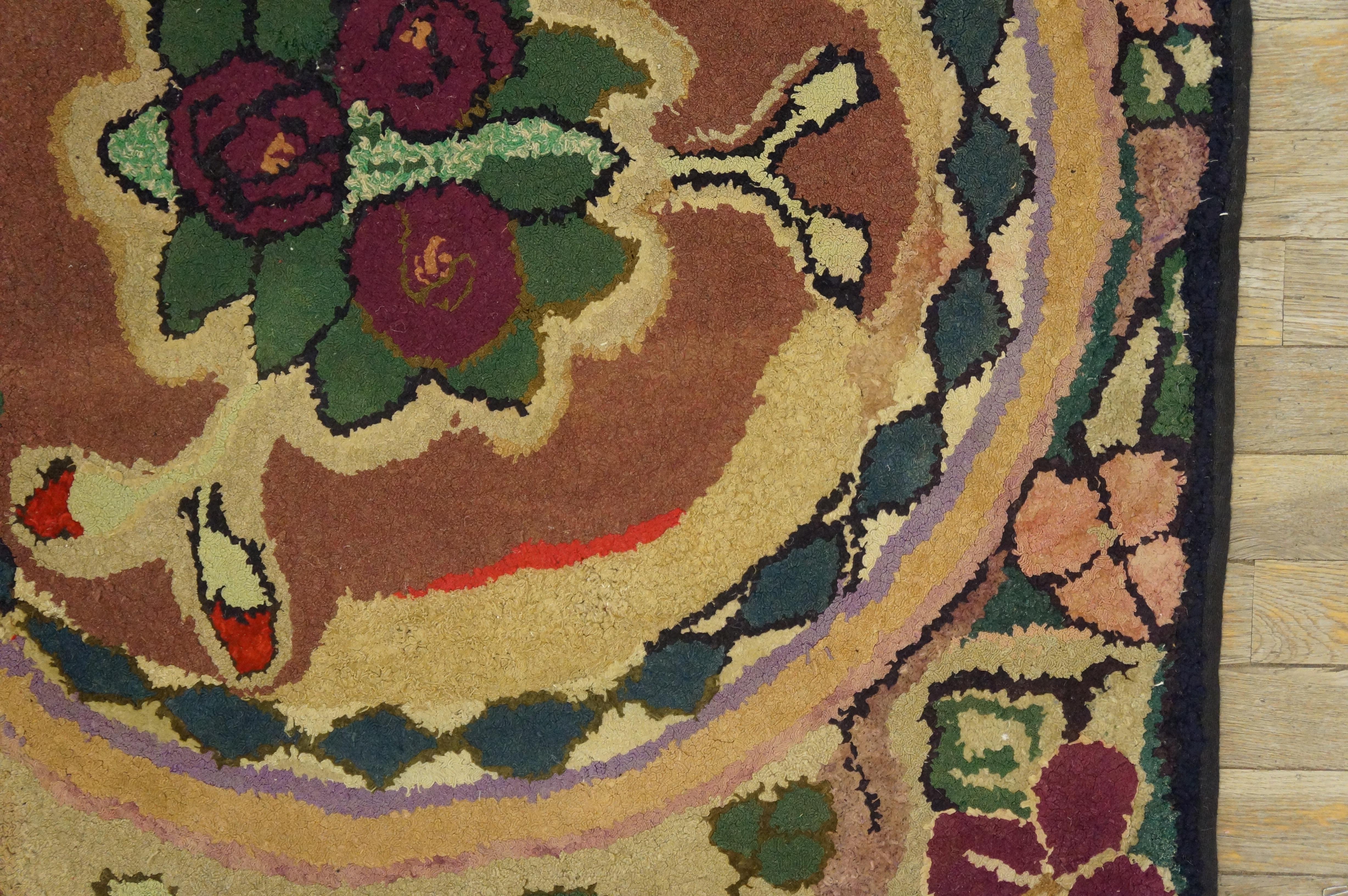 Tapis à capuche américain ancien de 3' 0