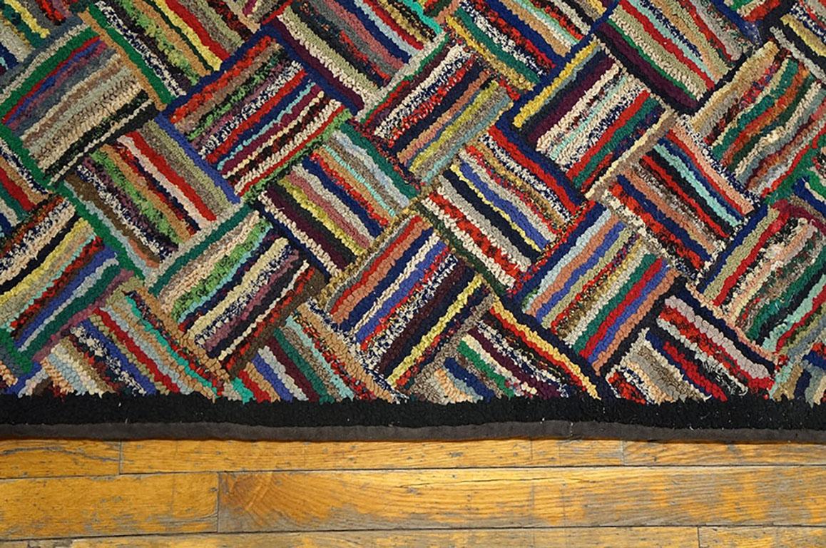 Mid-20th Century 1930s American Hooked Rug with Basket Weave Pattern ( 2'4