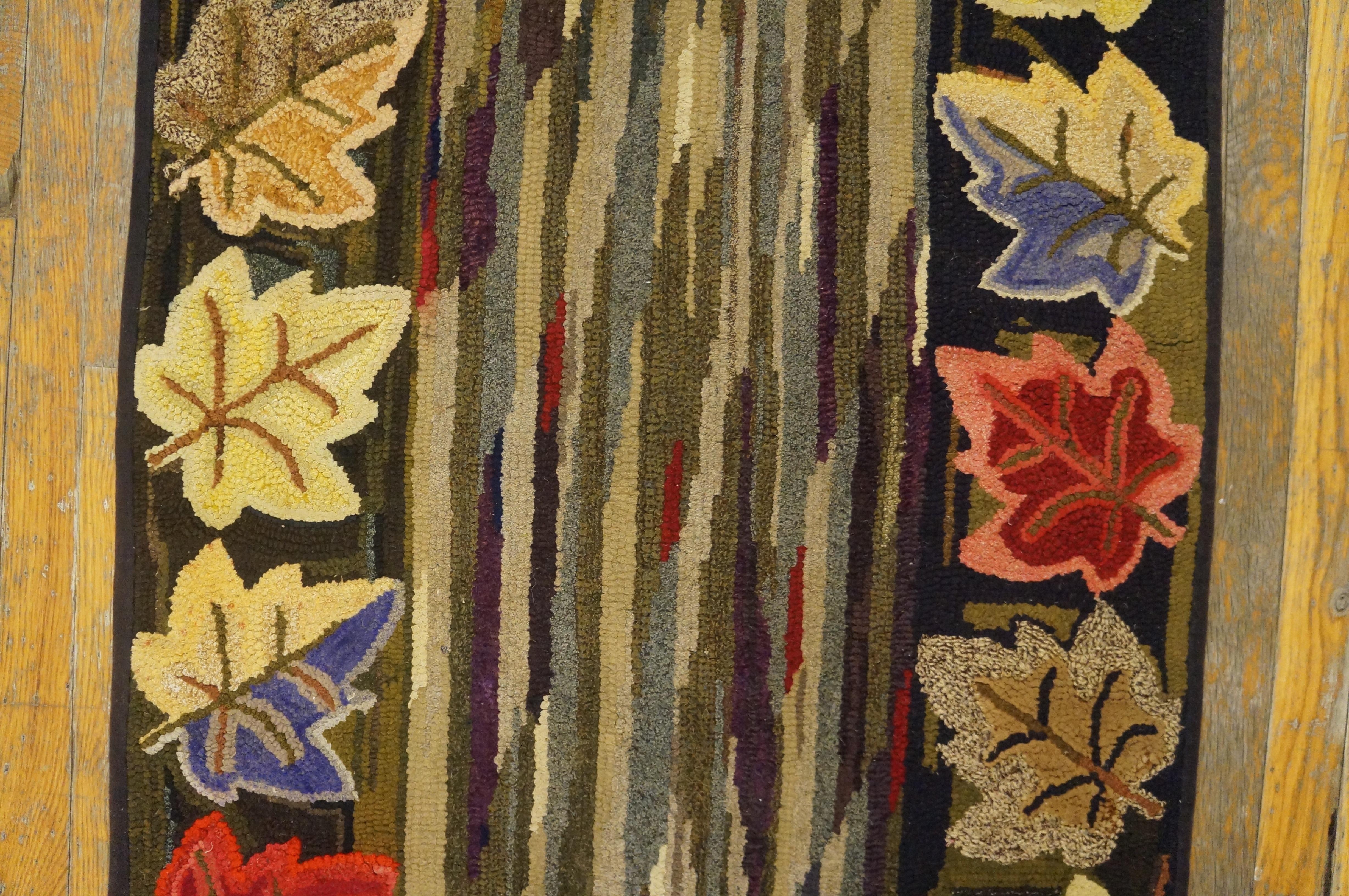 Wool 1930s American Hooked Rug Runner ( 2'6