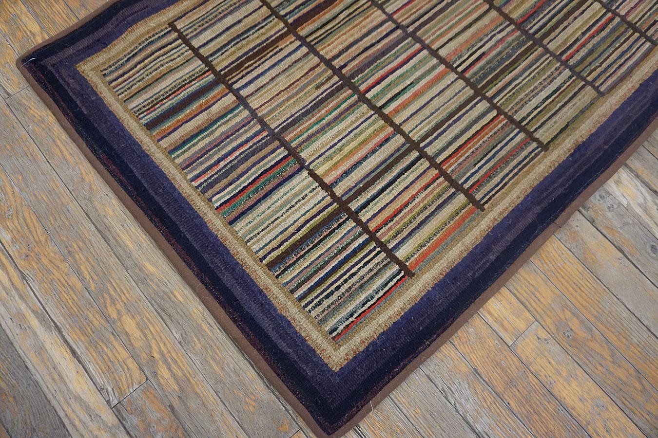 Hand-Woven Early 20th Century American Hooked Rug ( 2'7