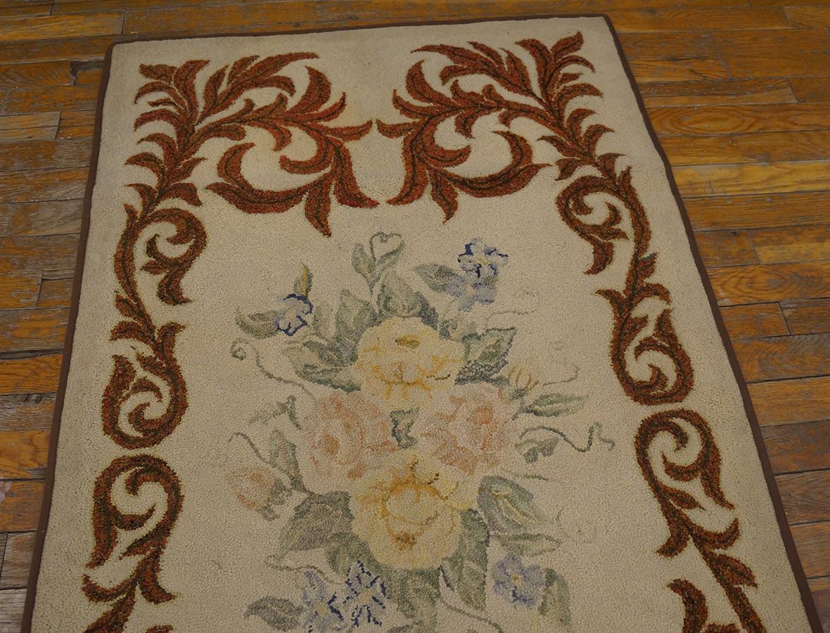 Antiker amerikanischer Kapuzenteppich mit Kapuze (Mitte des 20. Jahrhunderts) im Angebot