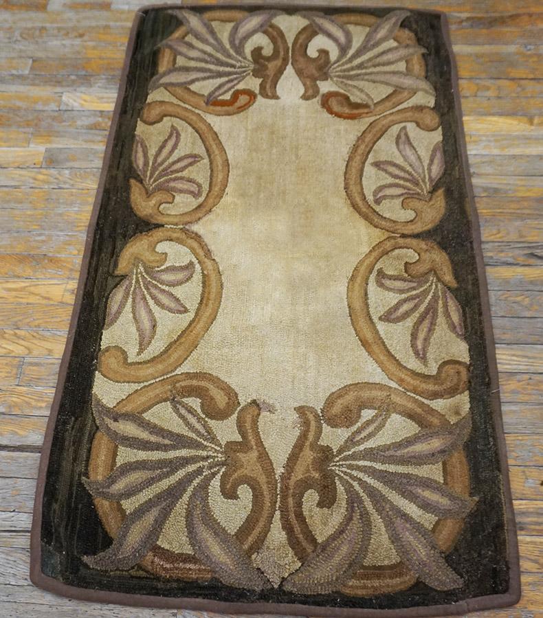 Antique American hooked rug, size: 2'8