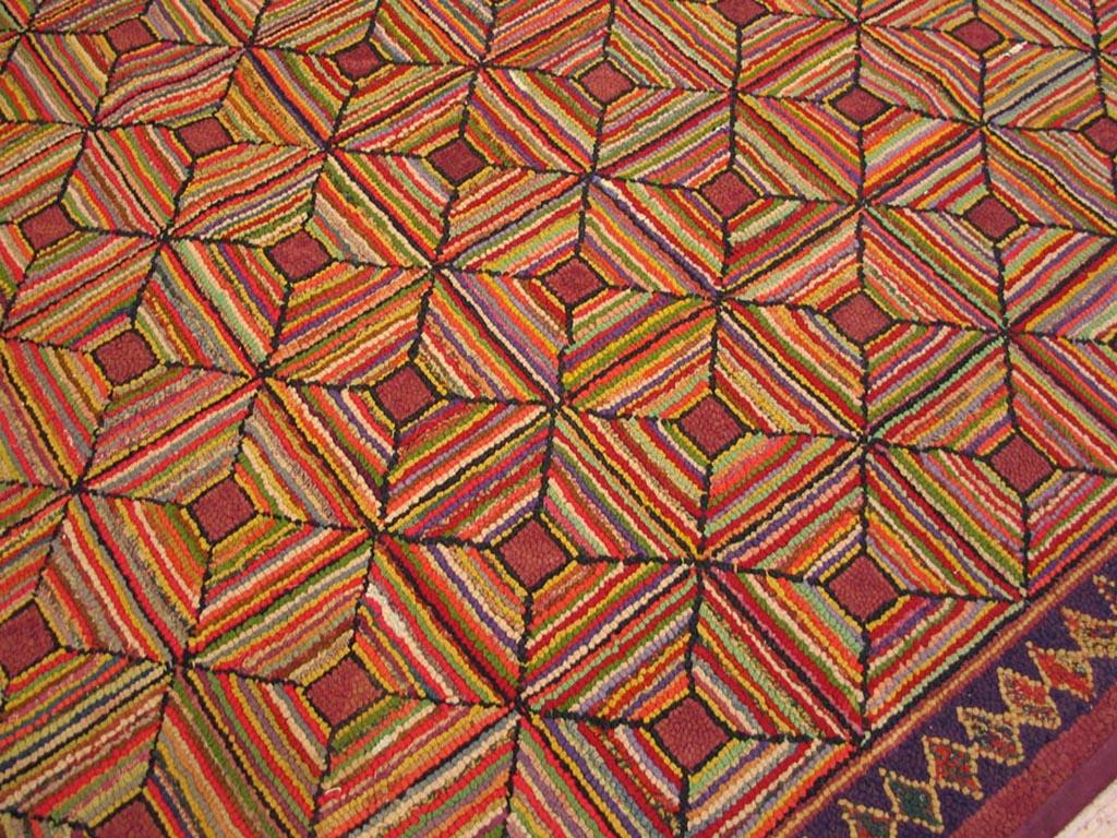 Tissé à la main Tapis à capuche américain ancien en vente