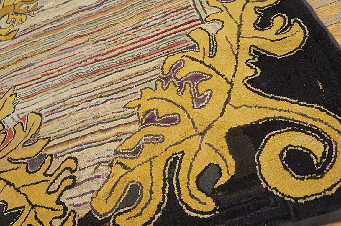 Tissé à la main Tapis à capuche américain ancien de 3' 8