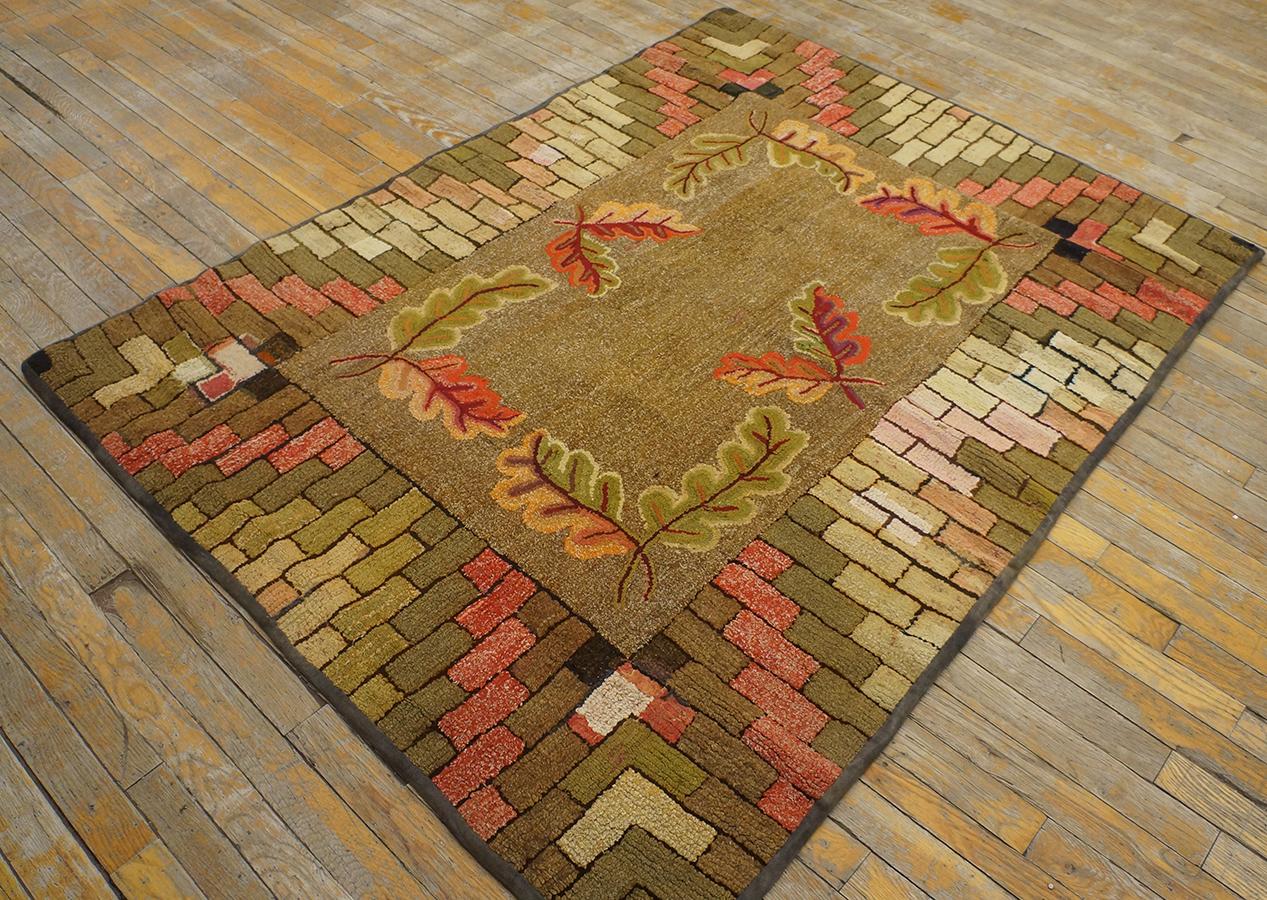 Antique American Hooked rug. Size: 4' 3