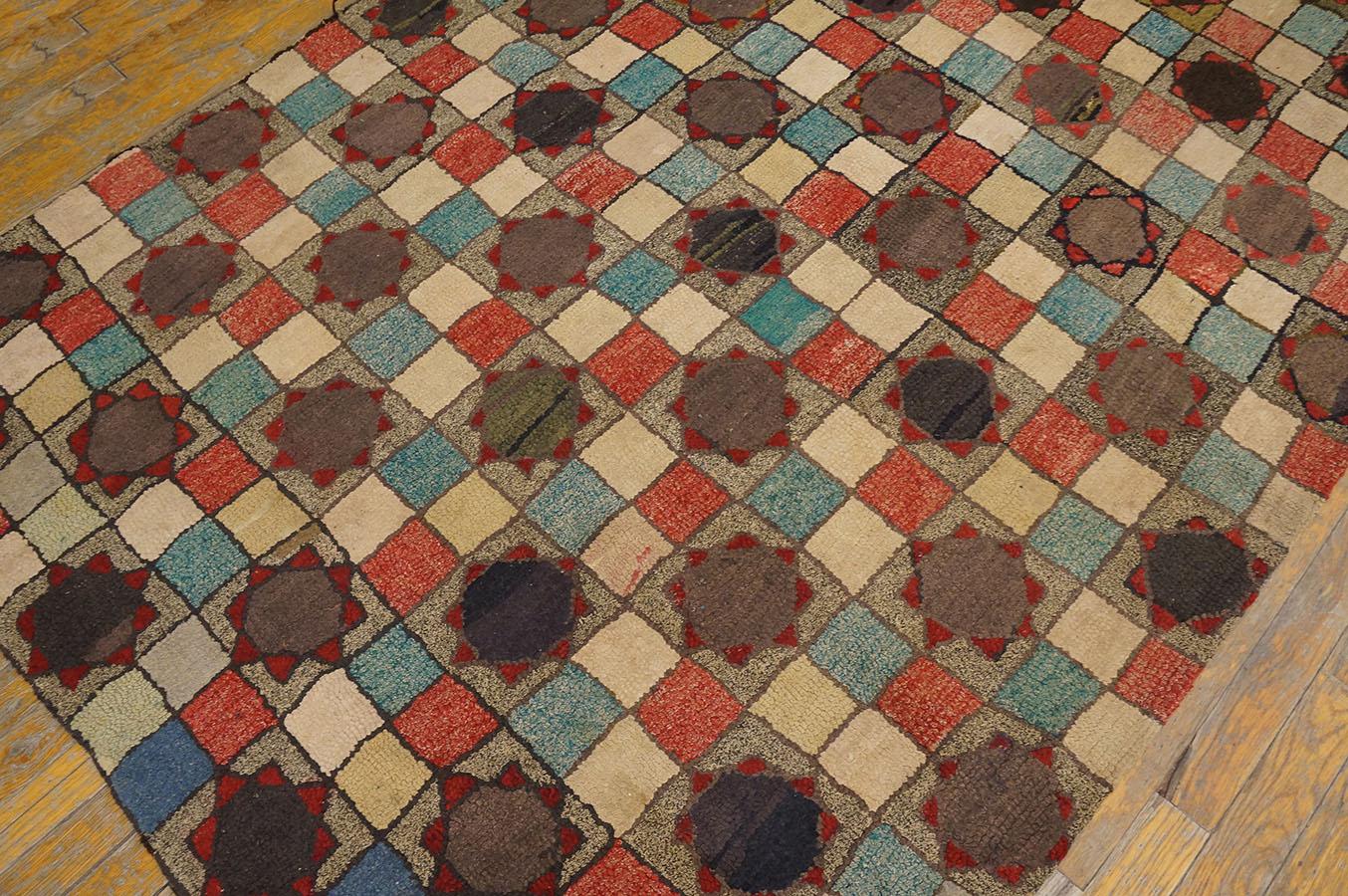 1920s American Hooked Rug ( 4'4'' x 6'6'' - 132 x 198 ) For Sale 8