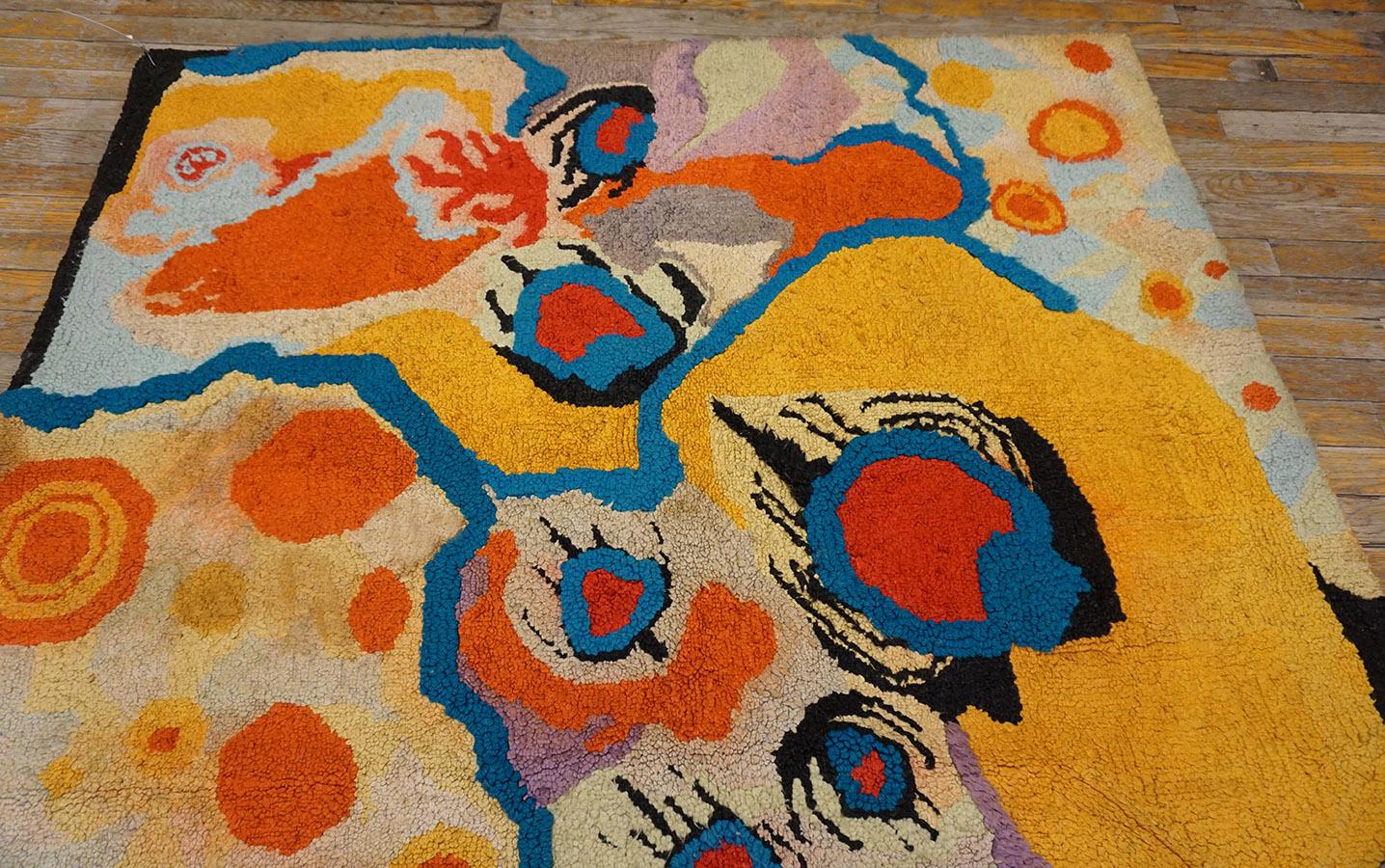Amerikanischer Vintage-Teppich mit Kapuze aus den 1970er Jahren ( 4' x 4'7