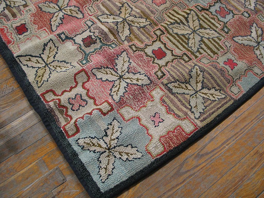 Early 20th Century American Hooked Rug  ( 4' x 6' - 122 x 183 ) In Good Condition In New York, NY