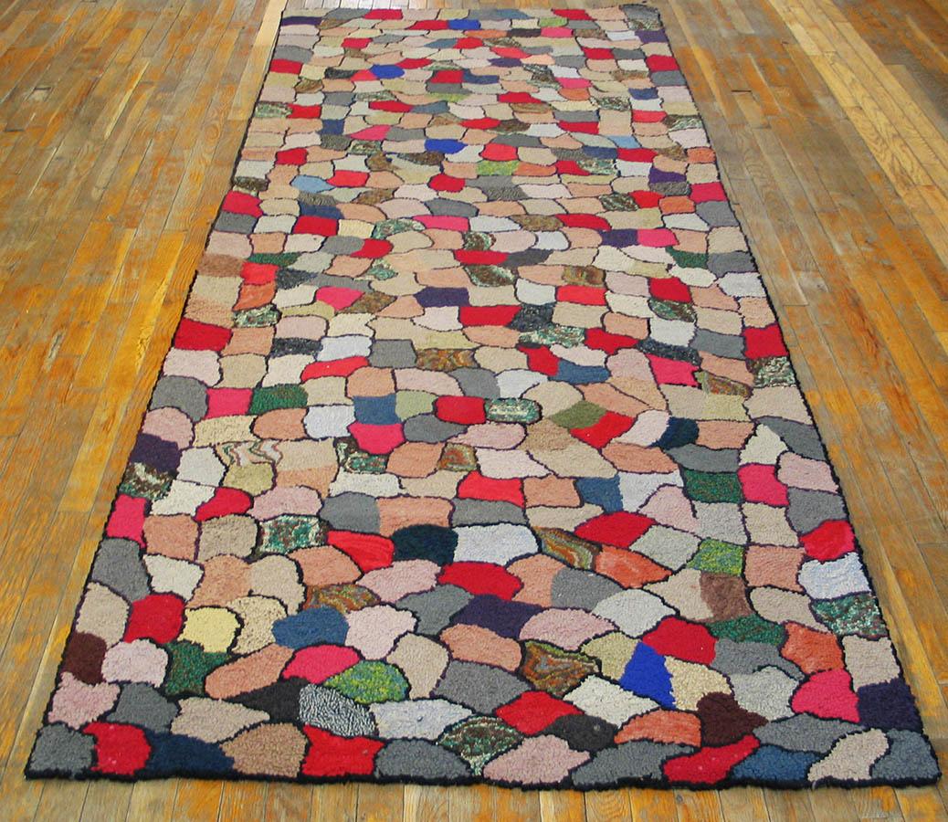 Antique American hooked rug, size: 4'0