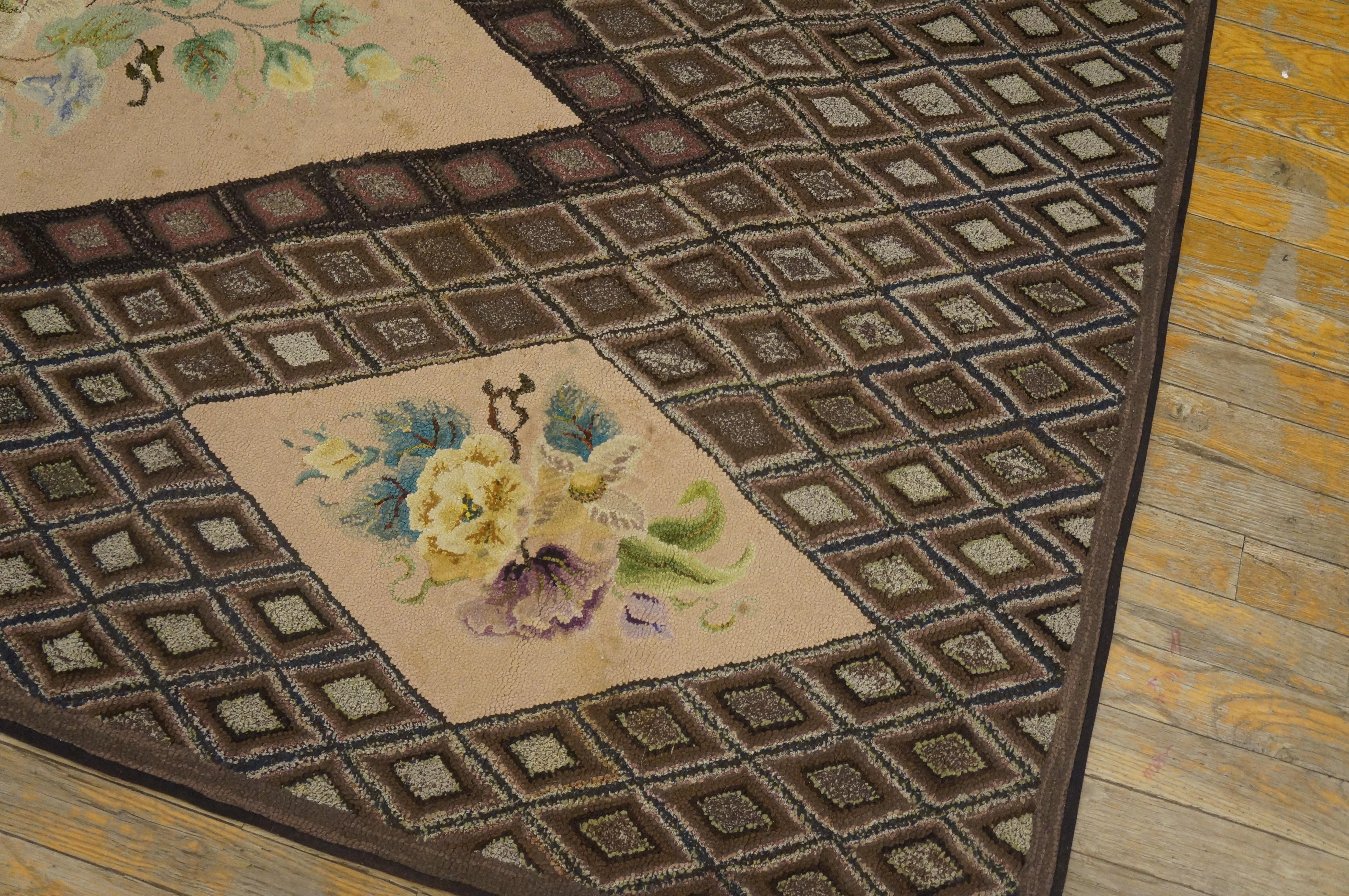 Antique American Hooked rug. Measures: 4'2
