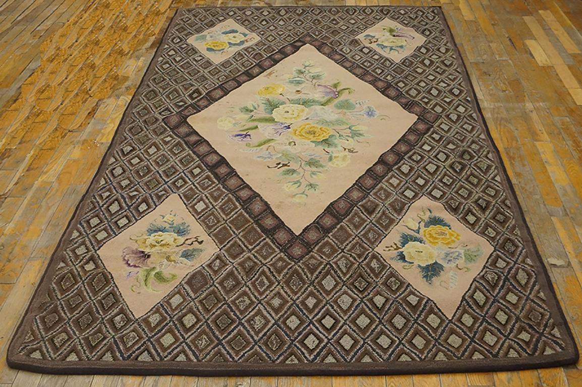 Antique American Hooked Rug In Good Condition For Sale In New York, NY