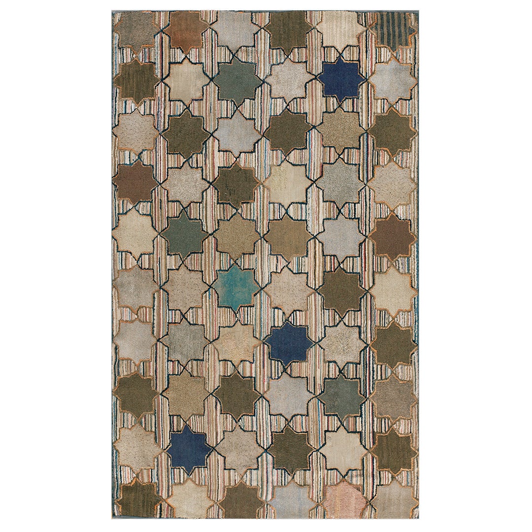 Amerikanischer Kapuzenteppich mit Kapuze aus dem 19. Jahrhundert ( 4'6" x 7' 137 x 213) im Angebot