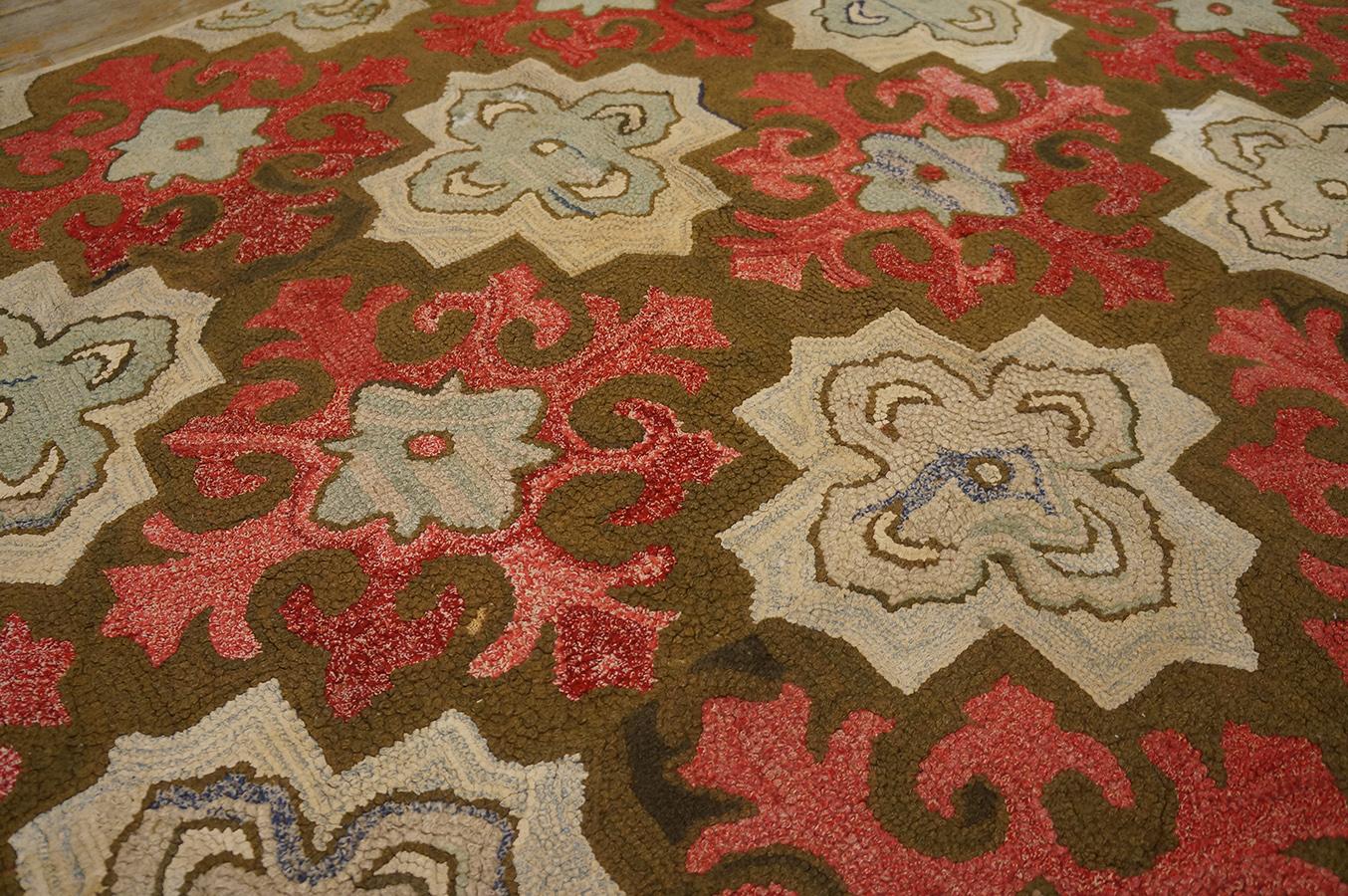 Antique American Hooked Rug 5' 7'' x5' 7''  For Sale 4