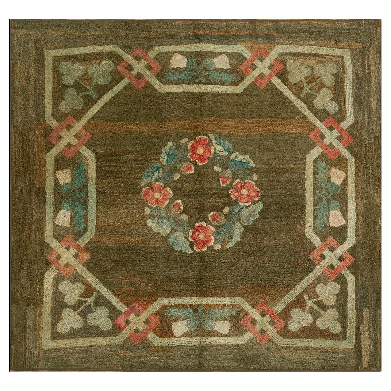 Early 20th Century American Hooked Rug ( 5' 9''x5' 10'' - 175 x 177 cm ) For Sale