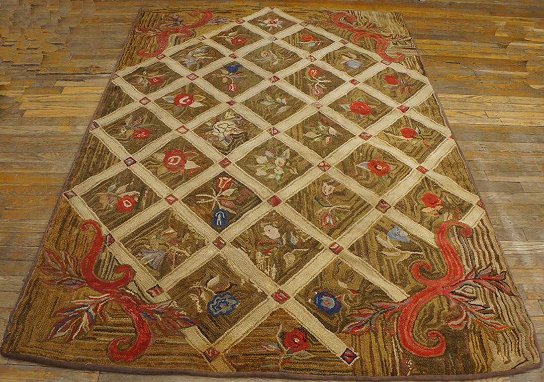 Antique American hooked rug, size: 5'0