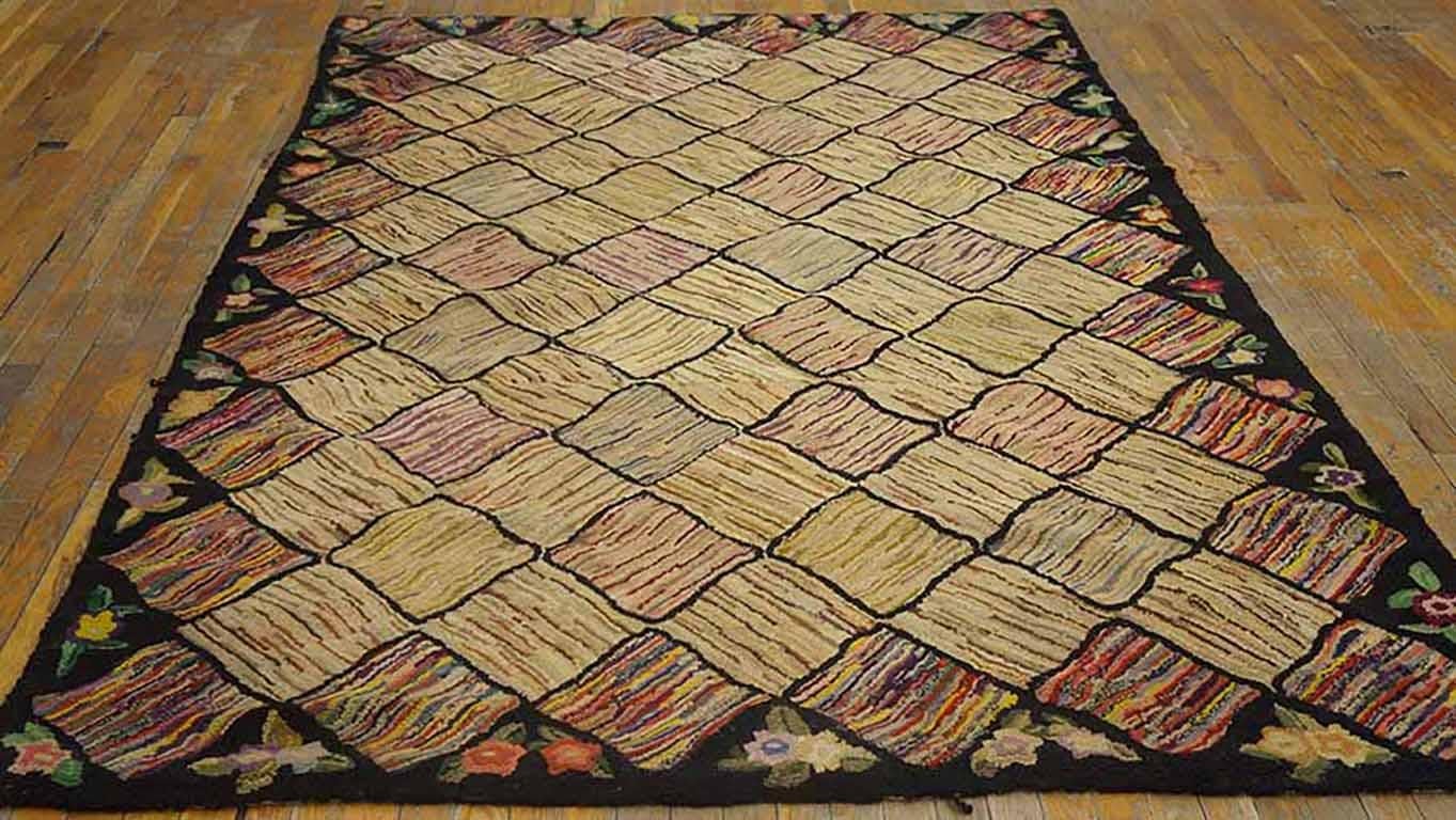 Antique American hooked rug, size: 5'10
