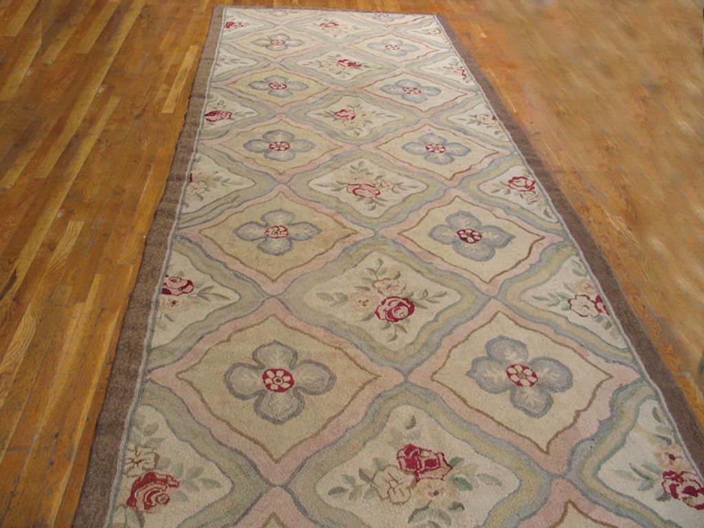 Hand-Woven Early 20th Century Canadian Hooked Carpet ( 5'4