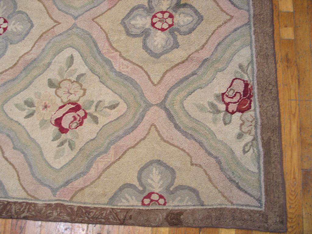 Early 20th Century Canadian Hooked Carpet ( 5'4