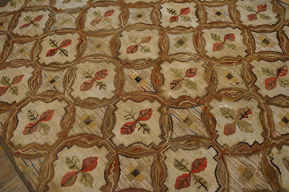 Tissé à la main Tapis à capuche américain ancien en vente