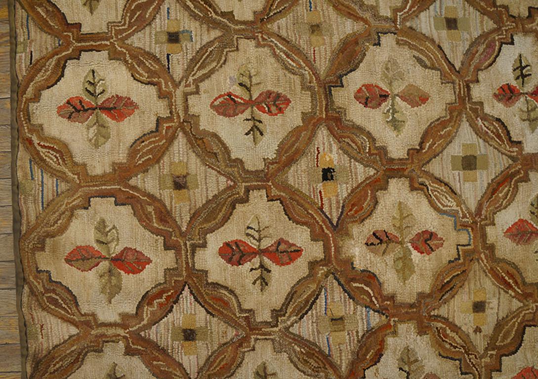 Tapis à capuche américain ancien Bon état - En vente à New York, NY