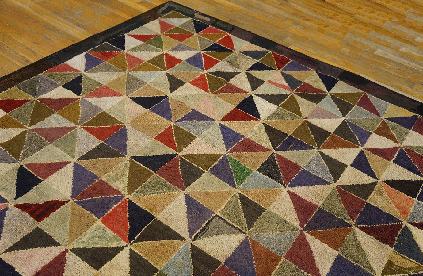 Early 20th Century American Hooked Rug ( 6' x 6' - 183 x 183 cm ) For Sale 1