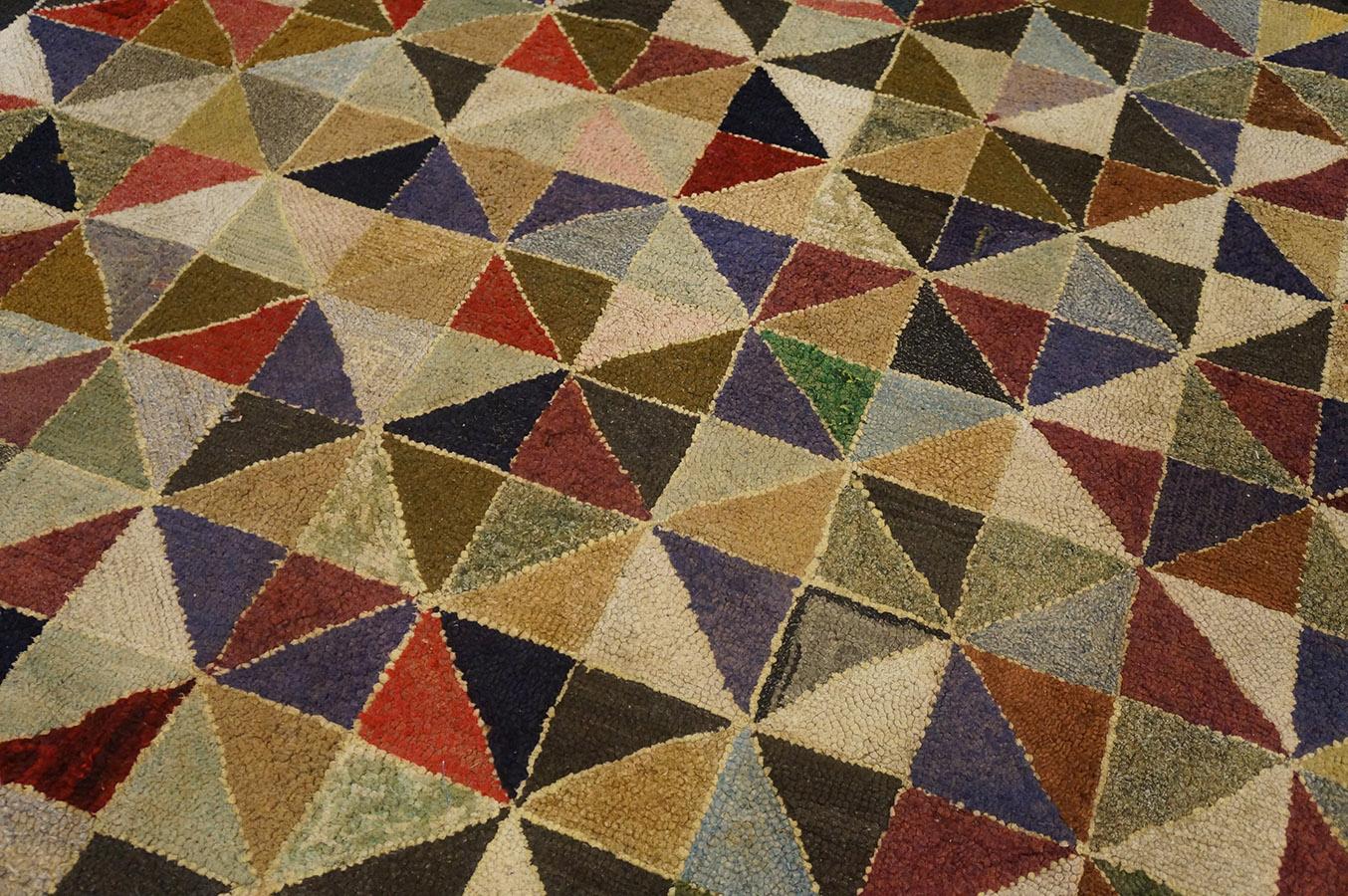 Amerikanischer Kapuzenteppich des frühen 20. Jahrhunderts ( 183 x 183 cm) im Angebot 1